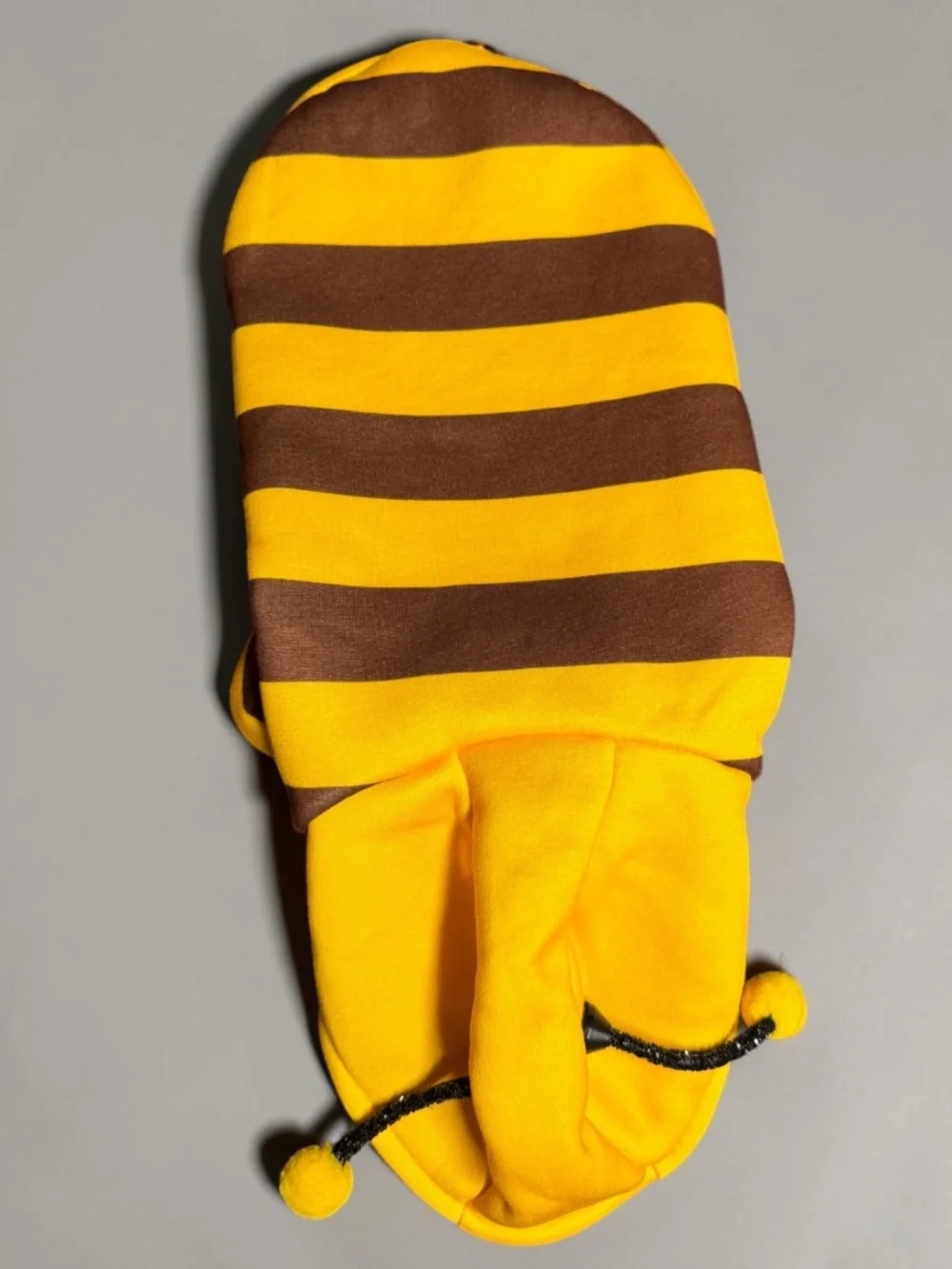 Dog Bee Costume Hoodie Medium Cute Pet Cosplay Outfit NWOT